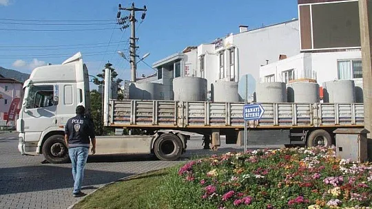 Fethiye caddeleri sessizliğe büründü