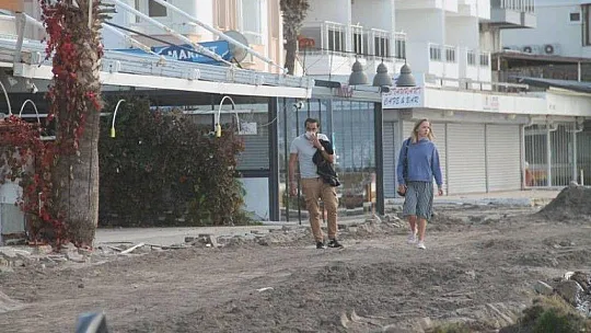 Sahiller turistlere ve hayvanlara kaldı