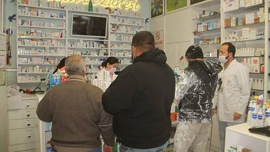 Aşı hakkında vatandaşların kafası karışık