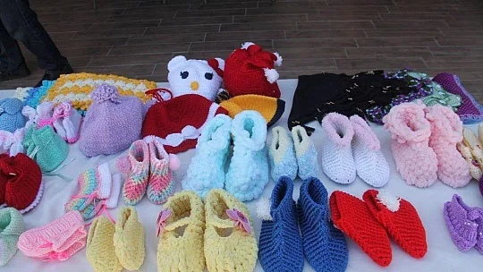 200 öğrenciye burs sağlıyorlar