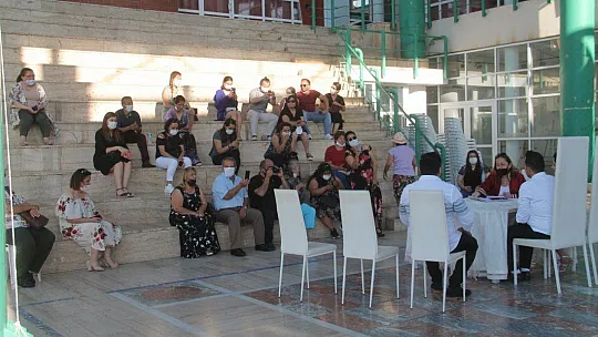 Fethiye'de nikahlar açık havada kıyılıyor