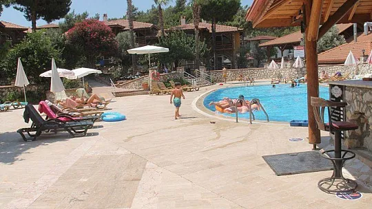 Çadırcı, 'İngiltere'den Dalaman'a her gün 30 uçak iniyor'