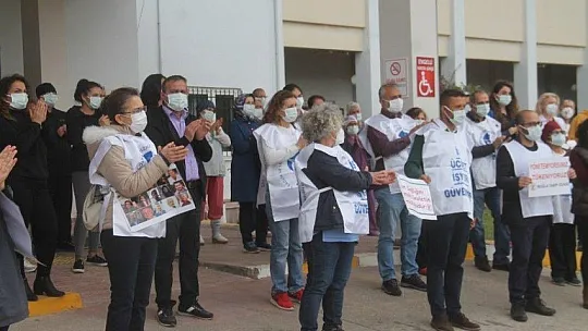 Sağlık Çalışanları Fethiye'de de Seslerini Yükseltti