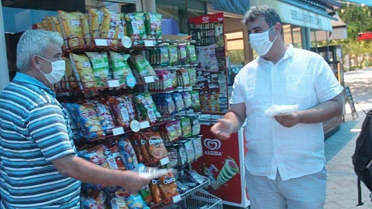 FETHİYE'DE KAYMAKAMDAN MASKE DENETLEMESİ