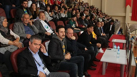 Ay, 'Taraftarlarımız sayesinde kazandık'