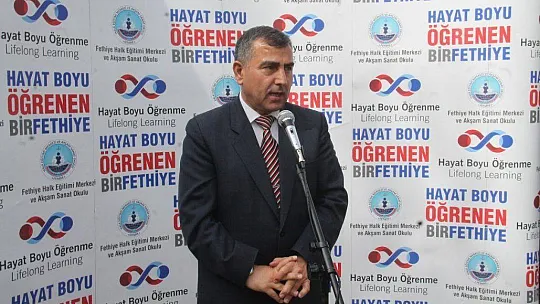 Kursiyerlerin çalışmaları sergilendi