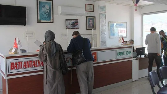 Otobüsler tam kapasite çalışmaya başladı
