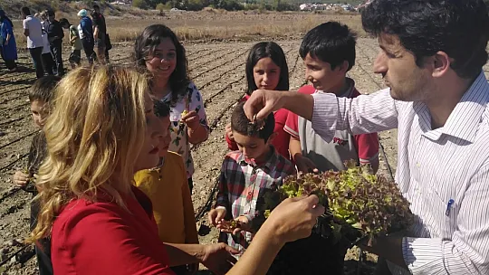 Özel çocukların toprağa dokunma sevinci