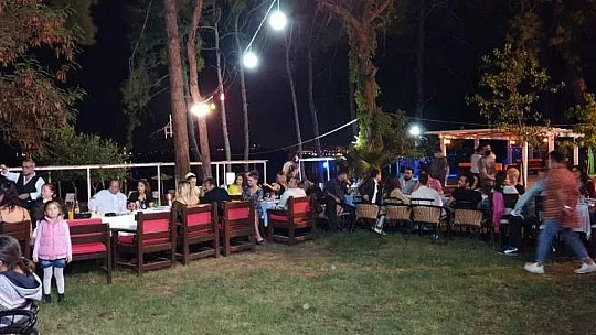 KÖKTENER YENİ YAŞINA SEVENLERİYLE GİRDİ