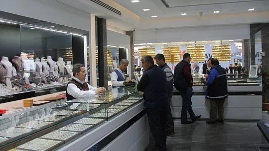 Altına korona virüsü etkisi