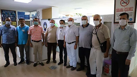 BAŞKAN OTGÖZ'DEN BELEDİYE ÇALIŞANLARINA BAYRAM ZİYARETİ