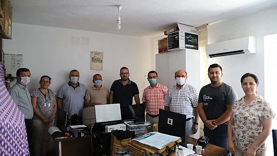 BAŞKAN OTGÖZ'DEN BELEDİYE ÇALIŞANLARINA BAYRAM ZİYARETİ