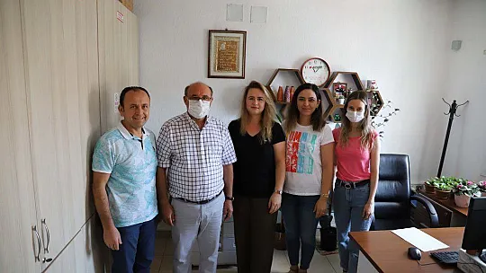 BAŞKAN OTGÖZ'DEN BELEDİYE ÇALIŞANLARINA BAYRAM ZİYARETİ