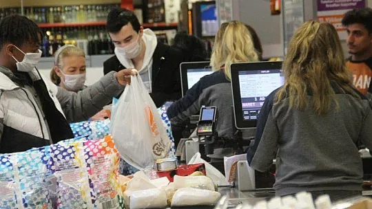 Polis ekipleri marketleri denetledi