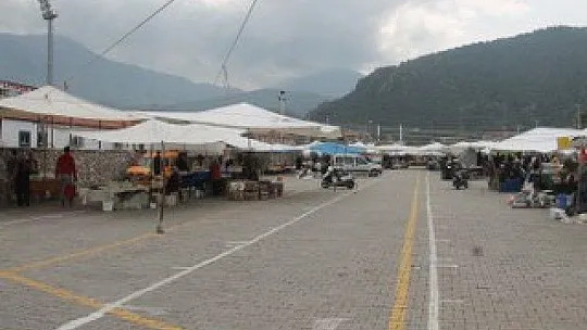 Üretici pazarı sakin geçti 