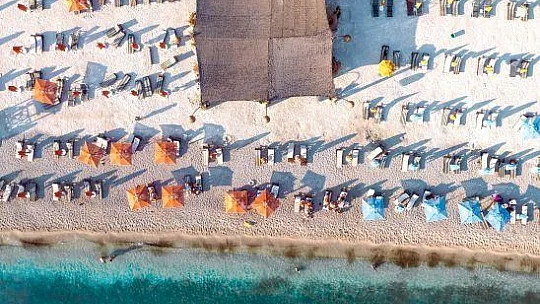 AKDENİZ'İN KIYISINDA BİR İNCİ, GÜNLÜKLÜ THE BAY BEACH