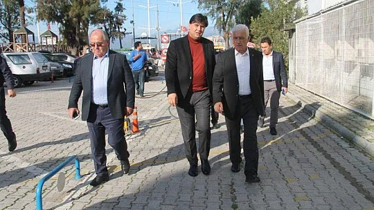 Belediye başkanları halkın içinde