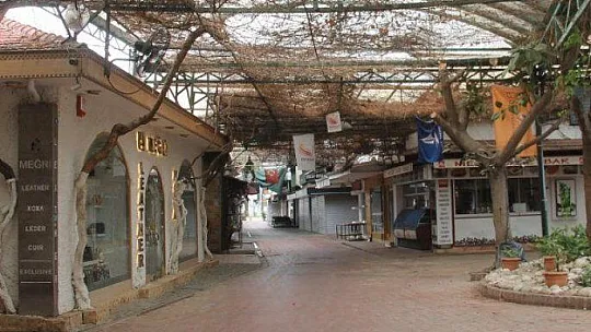 Fethiye Sokakları Boş Kaldı