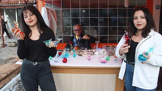 Camdan yılbaşı hediyelerine büyük ilgi