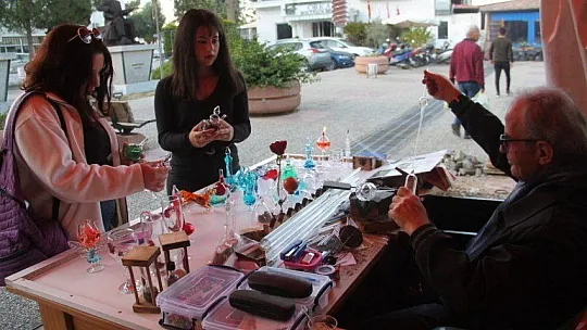 Camdan yılbaşı hediyelerine büyük ilgi