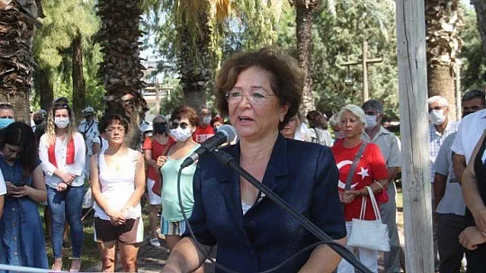 CHP ve STK'ların Zafer Bayramı coşkusu