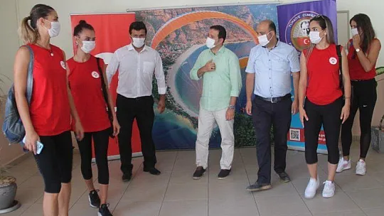 Bahçeşehir Spocuları Kaymakam Fırat'ı Ziyaret Etti