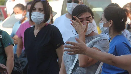 Poliklinikte Fenalaşan Doktor Kurtarılamadı 