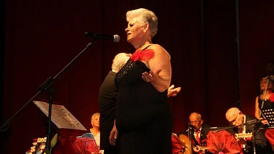 En güzel aşk şarkılarını seslendirdiler