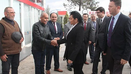 Vali Civelek, Muhtarların Sorunlarını Dinledi