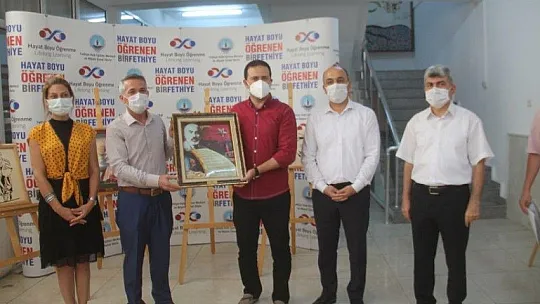 Hayat Boyu Öğrenme haftası sergisi açıldı