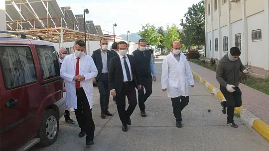 Öztürk'ten sağlık çalışanlarına moral 