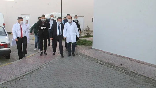 Öztürk'ten sağlık çalışanlarına moral 