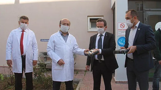 Öztürk'ten sağlık çalışanlarına moral 