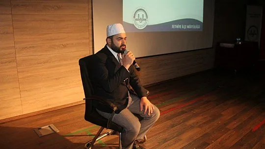 Mehmet Akif Ersoy konulu konferans verildi