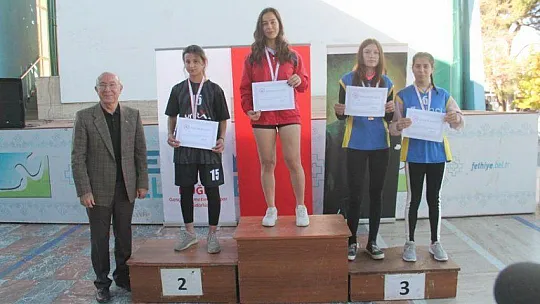 Atatürk Koşusunda Favoriler Kazandı