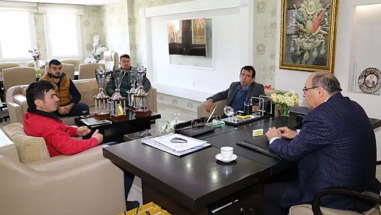 Başkan Otgöz Seydikemerli Sporcuları Ödüllendirdi