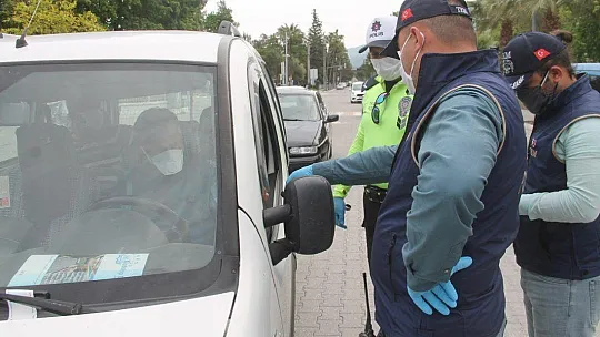 Fethiye'de Polisten Barkodlu Denetim