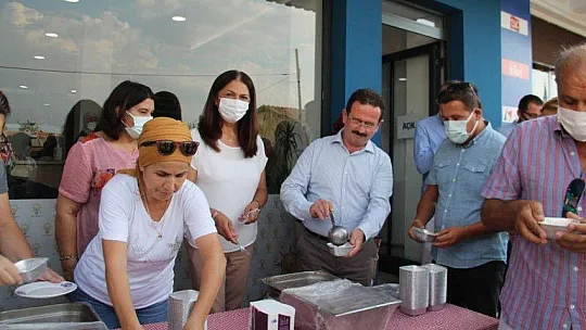 AK Parti Fethiye İlçe Teşkilatından aşure etkinliği