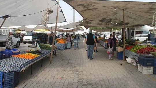 Salı Pazarı'nda Ramazan öncesi yoğunluk 