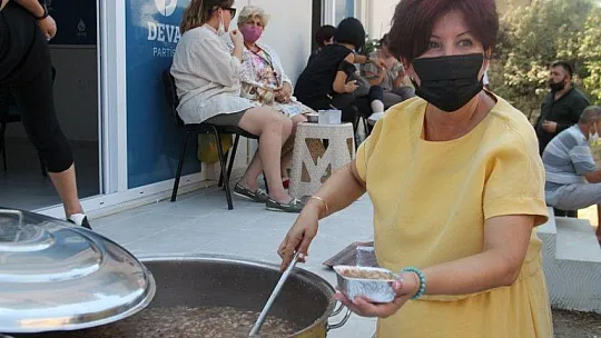 Deva Partisinden aşure etkinliği