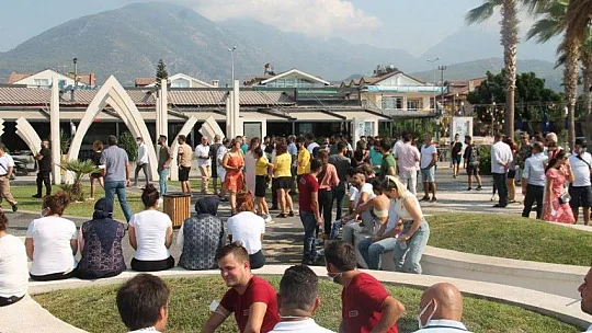 2. etap sahil bandı esnafından basın açıklaması