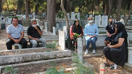 Türk Kadınlar Birliğinden kabir ziyaretleri