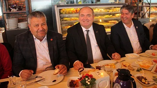 Demir, 'Hizmetlerinizde belediyeler ile köprü olacağız'