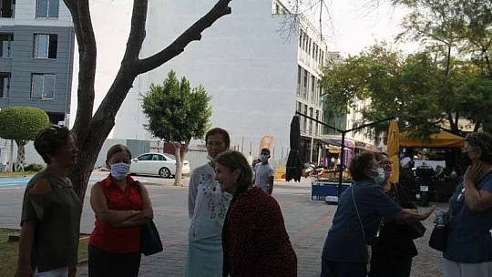 Zeynep Tuncel anısına pilav ikramında bulundular