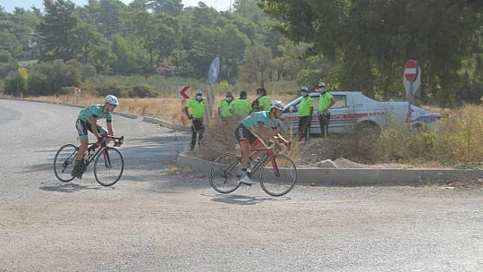 ZORLU PARKURDA PEDAL ÇEVİRDİLER