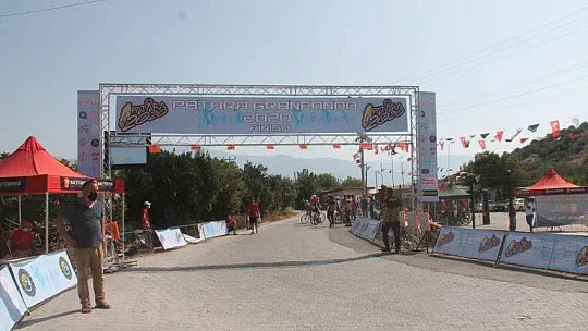 ZORLU PARKURDA PEDAL ÇEVİRDİLER