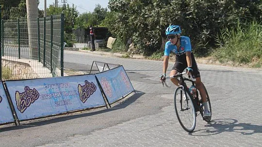 ZORLU PARKURDA PEDAL ÇEVİRDİLER