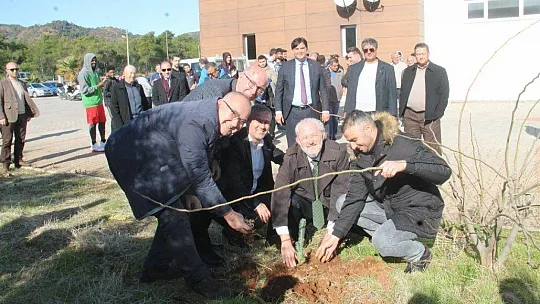 Fethiye'nin Dev Adamları, 'Attığın Fidan Olsun' Dedi