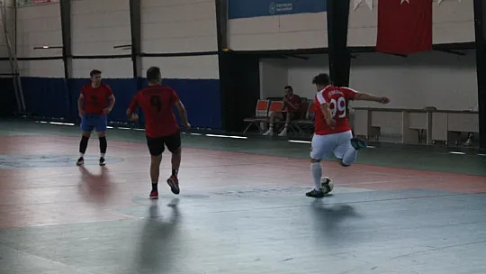 Özel Sporcular, Protokol Üyeleriyle Maç Yaptı 