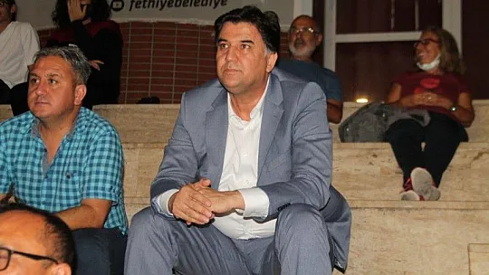 Şair Ataol Behramoğlu İle Şarkıcı Mehtap Meral Sevenleriyle Buluştu